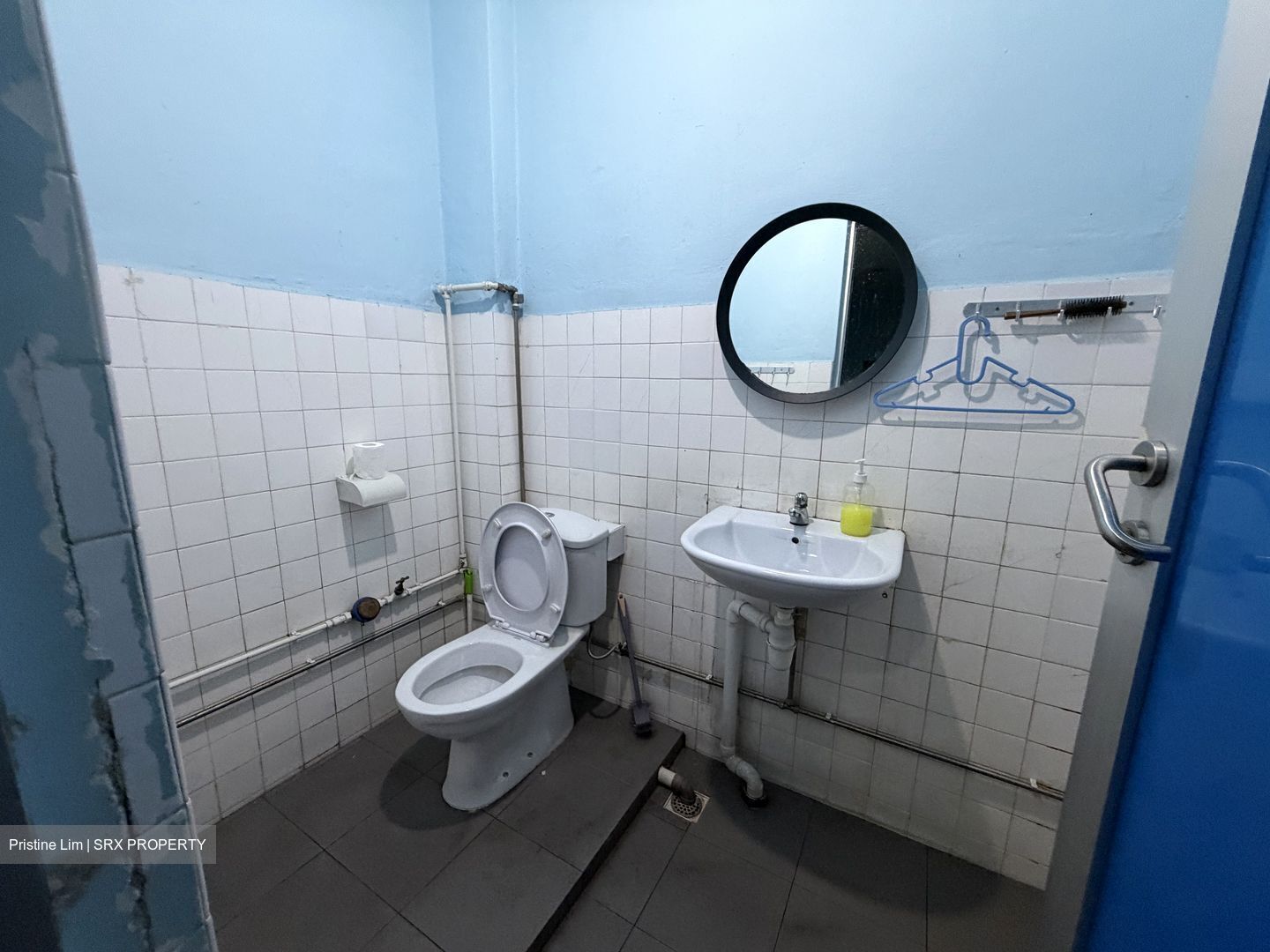 Hong Lim Complex (D1), Retail #575145301